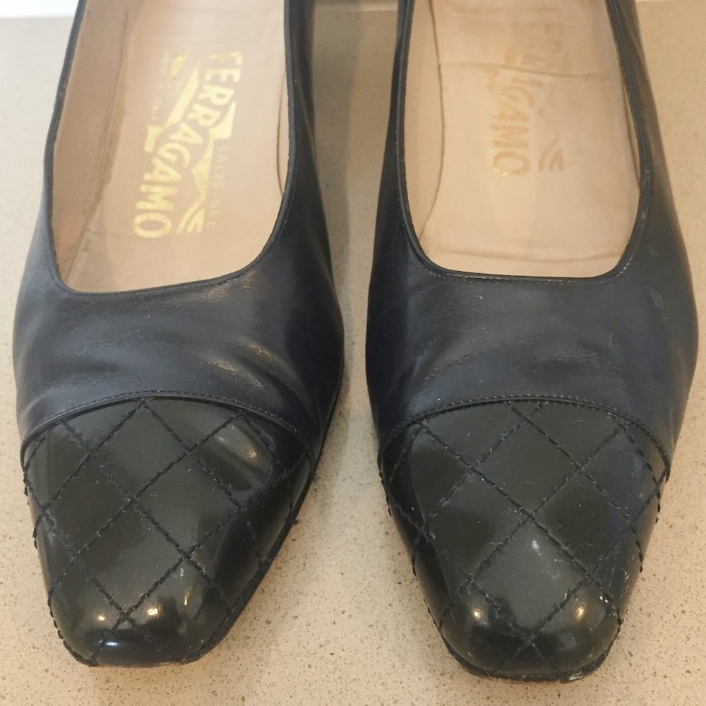 Salvatore Ferragamo Navy Pumps